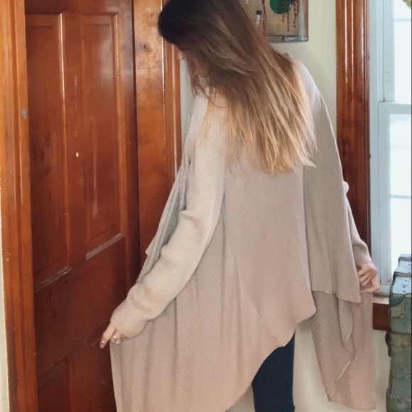 Hooded Knit Cardigan - Picture 5 of 9